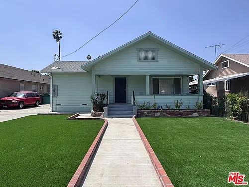 319 N Rowan Ave Photo 1