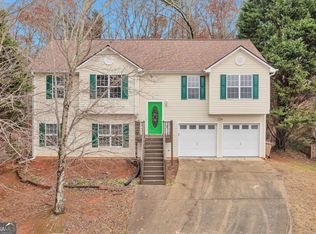 2909 Lake Hollow Rd, Gainesville, GA 30501