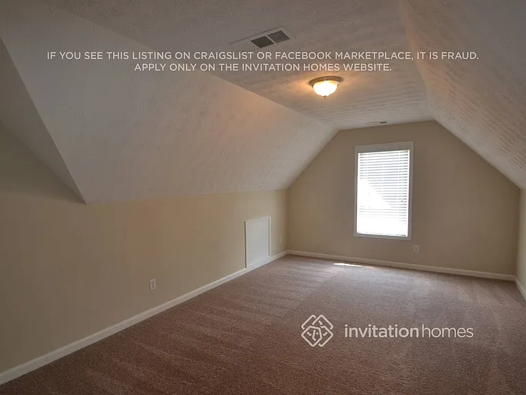 2546 Rainshower Dr — Photo 8