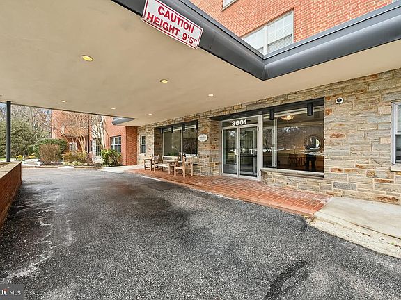 4th image of 3601 Greenway Unit 303