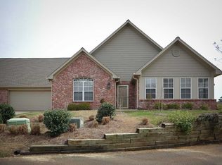 1401 Charmant Pl, Ridgeland, MS 39157