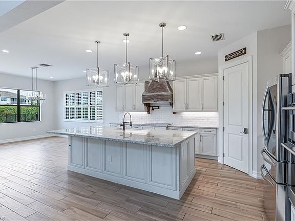 3rd image of 9466 Greenleigh CT