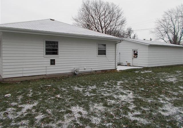 2nd image of 222 E Watson St