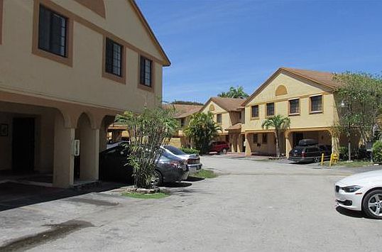 1st image of 1625 SW 122nd Ave #114