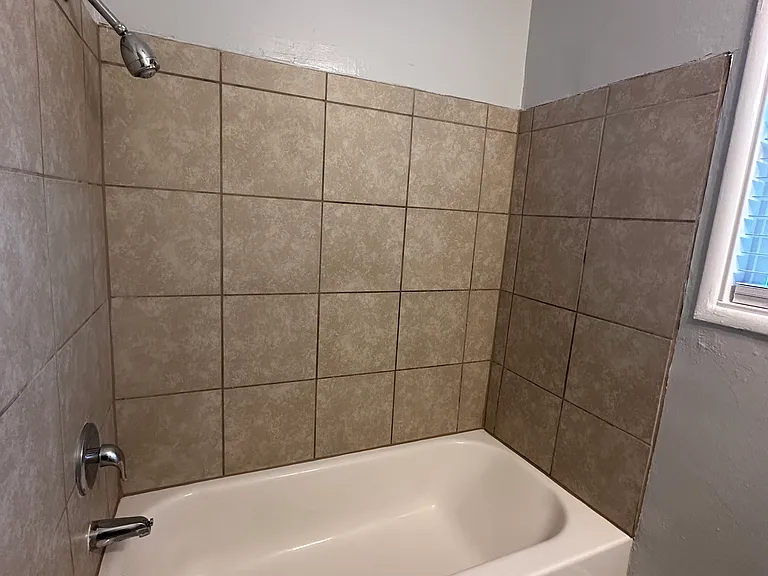 4159 Harrison St — Photo 9