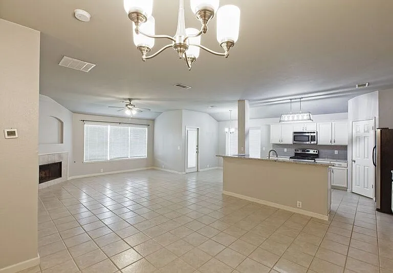 2309 Mallard Dr — Photo 8