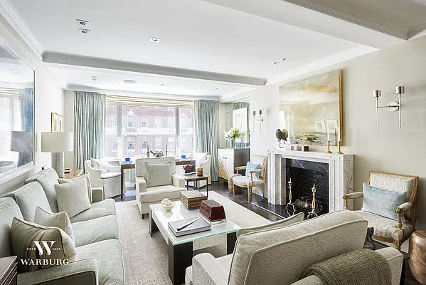 Sold by Warburg | media 4