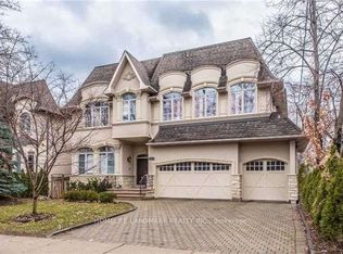 377 Hollywood Ave, Toronto, ON M2N3L3