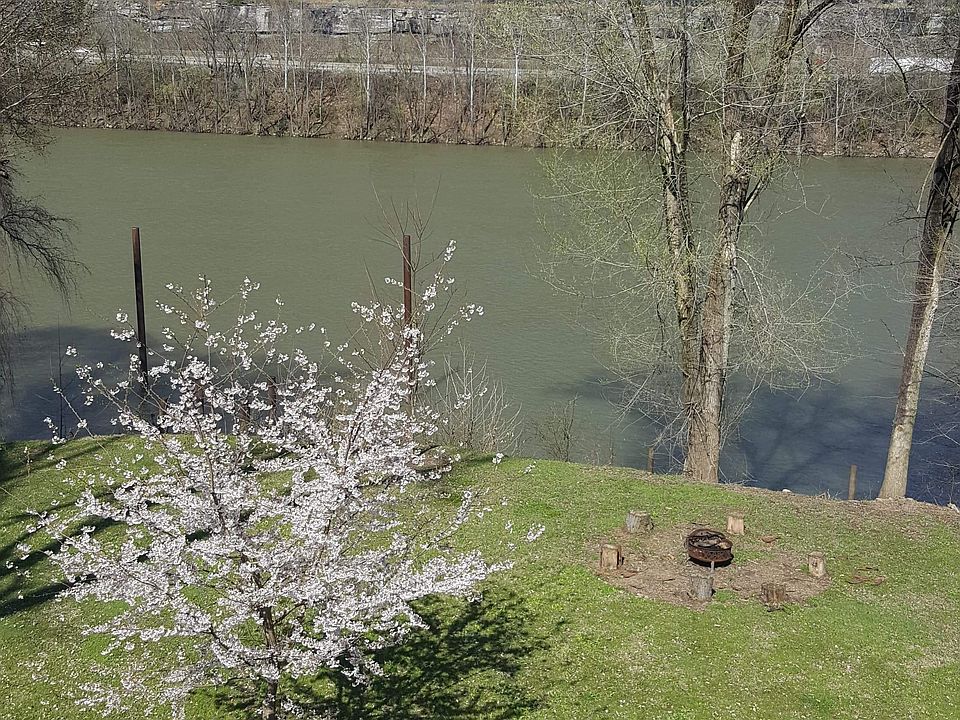1st image of 5605 Kanawha Ave SE