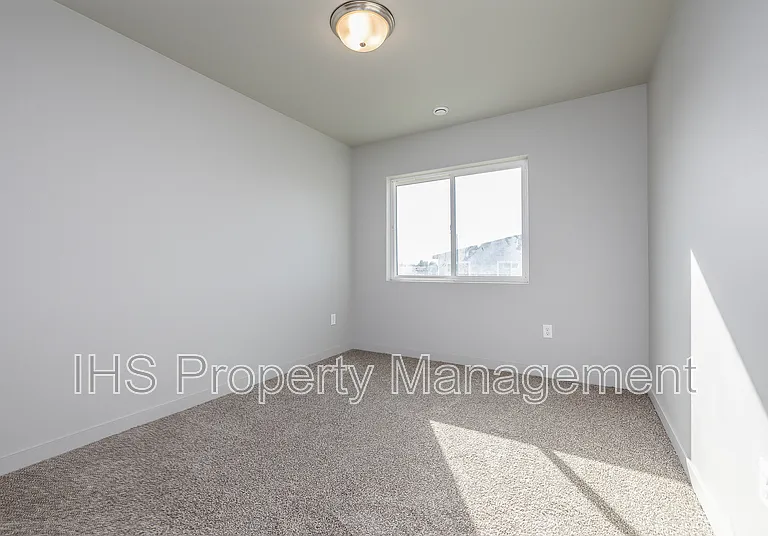 2511 Ronan St #A — Photo 8