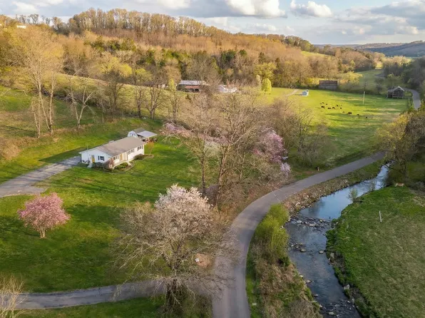 1120 Bull Run Rd, Lynchburg, TN 37352