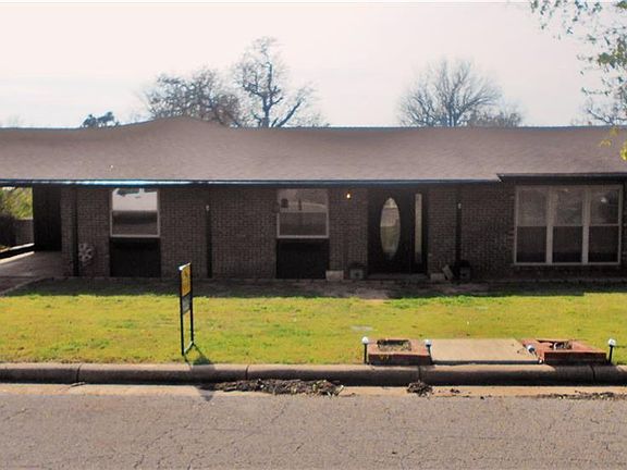 2nd image of 211 Moorman Dr
