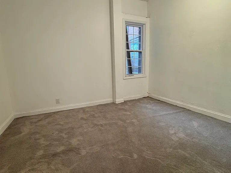 4133 Pennsgrove St #1 — Photo 6