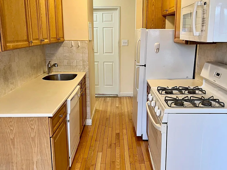 1670 Bell Blvd #212 — Photo 14