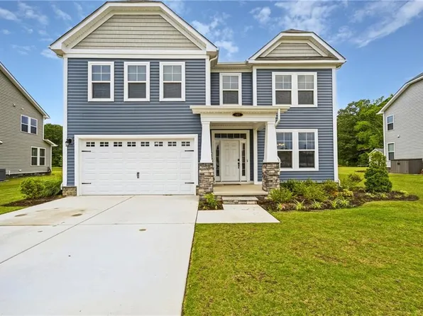 107 Long Cove Dr, Suffolk, VA 23435