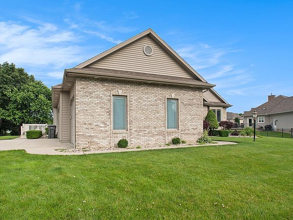 5th image of 57925 Blue Heron Dr