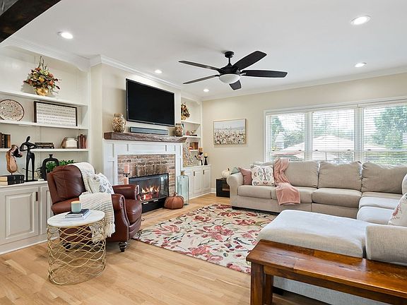 5th image of 528 Saddle Ln