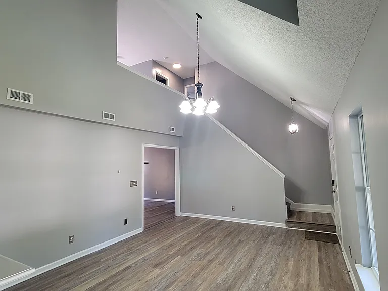 6107 Colchester Ln — Photo 3