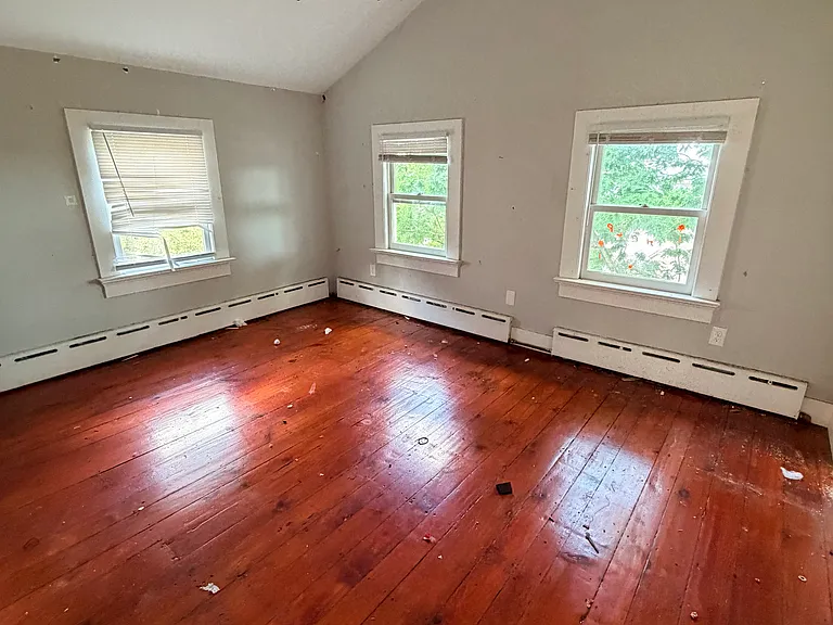 103 S Water St — Photo 9