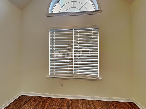 5th image of 3394 English Oaks Dr NW