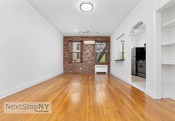 3rd image of 334 E 54th St APT 3R