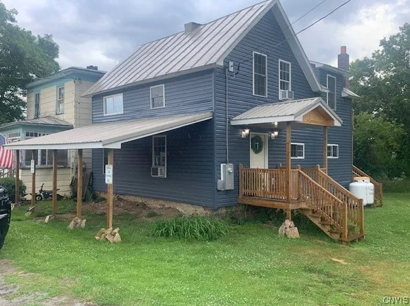 1177 County Route 6, Hammond, NY 13646