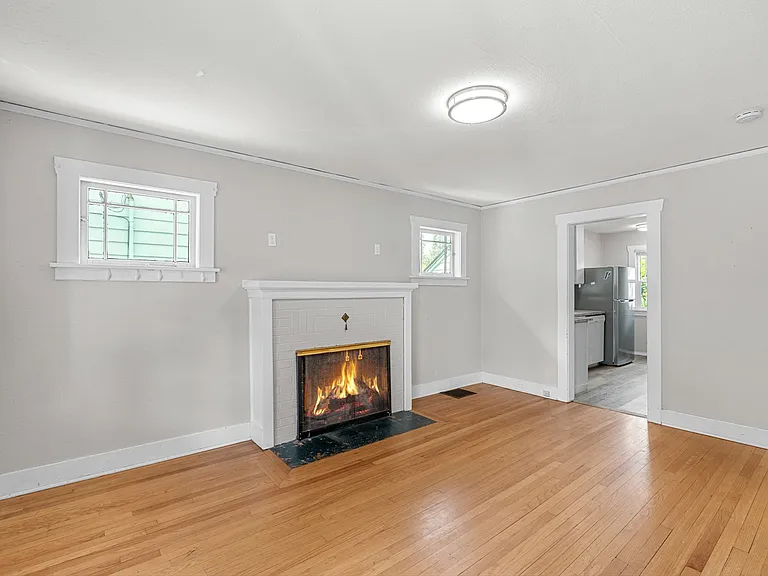 4925 N Willamette Blvd — Photo 5