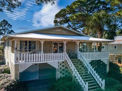 42 Fiesta Dr, Alligator Pt, FL, 32346