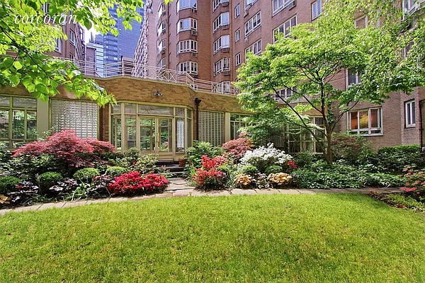 Rented by Corcoran | media 28