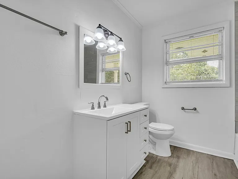 207 Hancock St — Photo 17