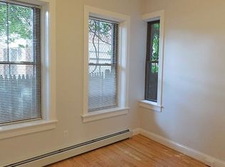 98 Willow St #1, Cambridge, MA 02141