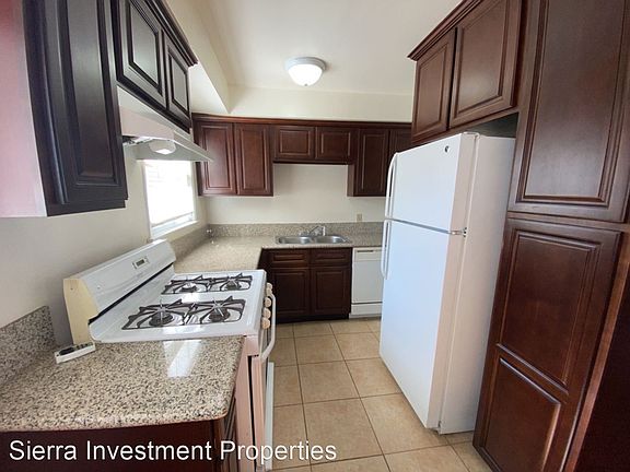 5th image of 346 N Kenwood St #10472433