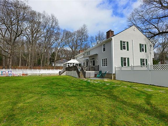 5th image of 160 Tamarack Dr