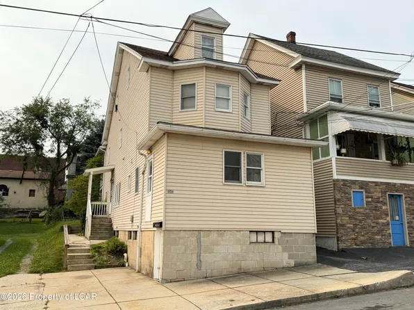 114 E Ruddle St, Coaldale, PA 18218