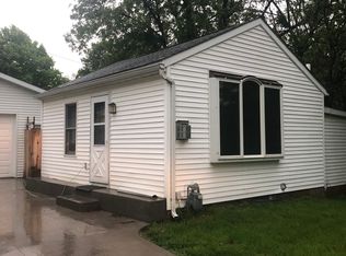 806 6th Ave, Coralville, IA 52241