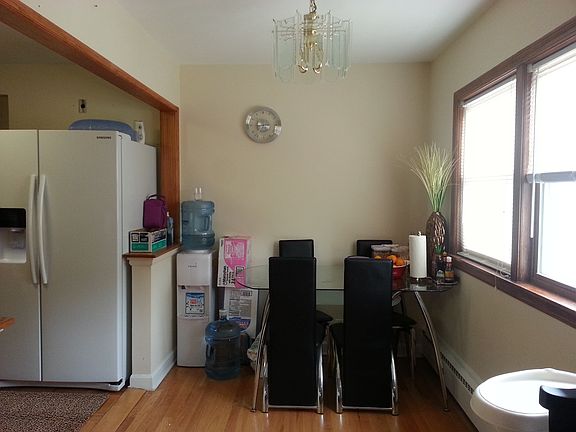 4th image of 2743 W Summerdale Ave APT 2W
