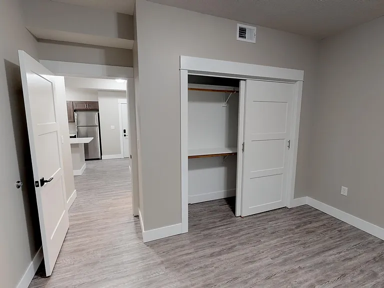711 Legacy Dr — Photo 23