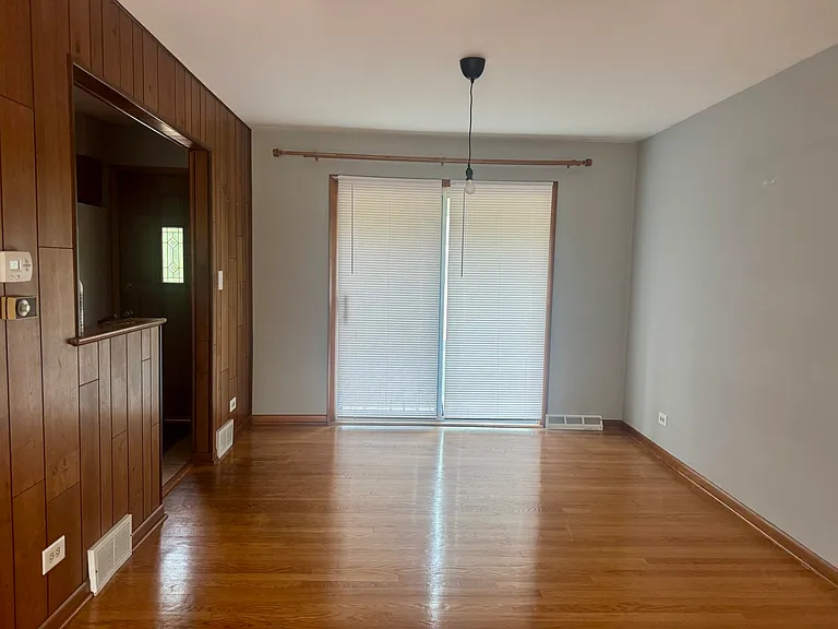 5341 Grand Ave — Photo 3