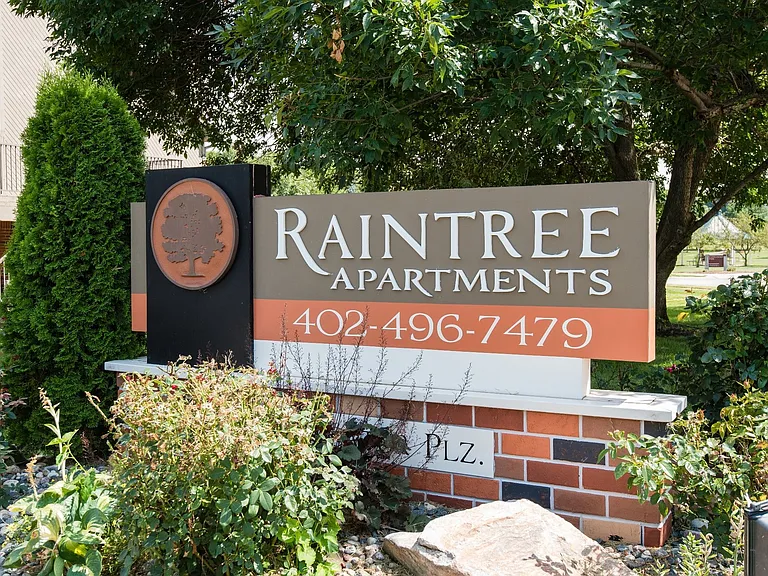 Raintree Apartments — Photo 31