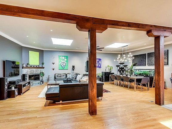 4th image of 1545 N Larrabee St #16