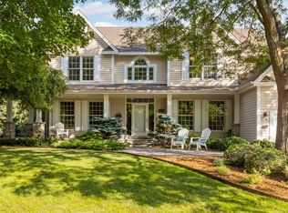 6367 Oxbow Bnd, Chanhassen, MN 55317