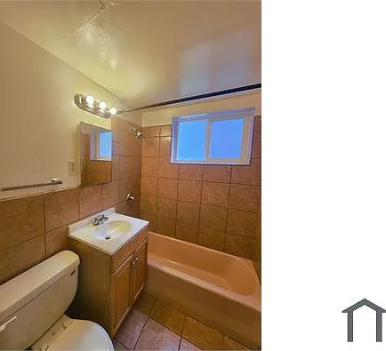 801 Dahlia St #10 — Photo 8