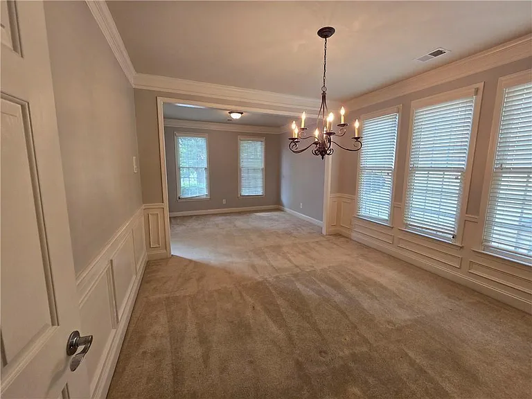 624 Maple Grove Way — Photo 8
