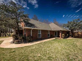 16 NW Winding Creek Rd, Lawton, OK 73505