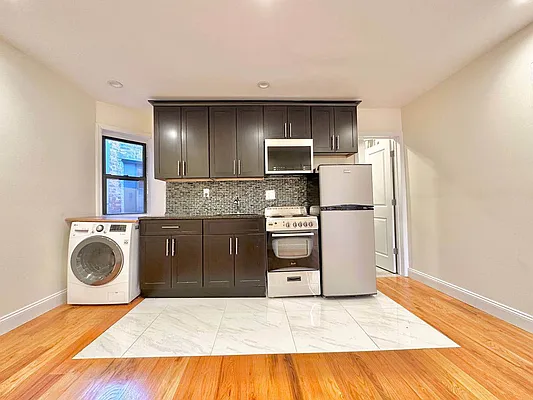 Rented by Doorway NYC, LLC | media 3