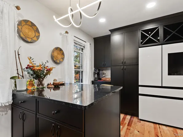 2200 Palmer Avenue #4M, New Rochelle, NY 10801