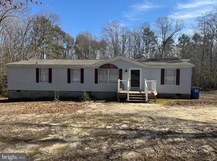 199 Wellfords Wharf Rd, Warsaw, VA 22572