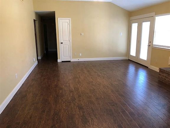 3rd image of 4814 Big Reef Dr