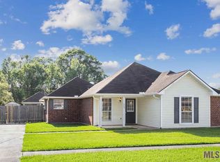 1303 S Lexington St, Gonzales, LA 70737