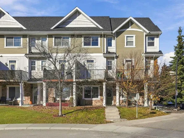 78 New Brighton Lndg SE, Calgary, AB T2Z 1C1